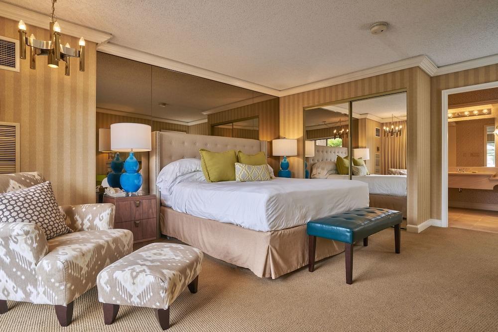 Inn At The Commons Медфорд Экстерьер фото